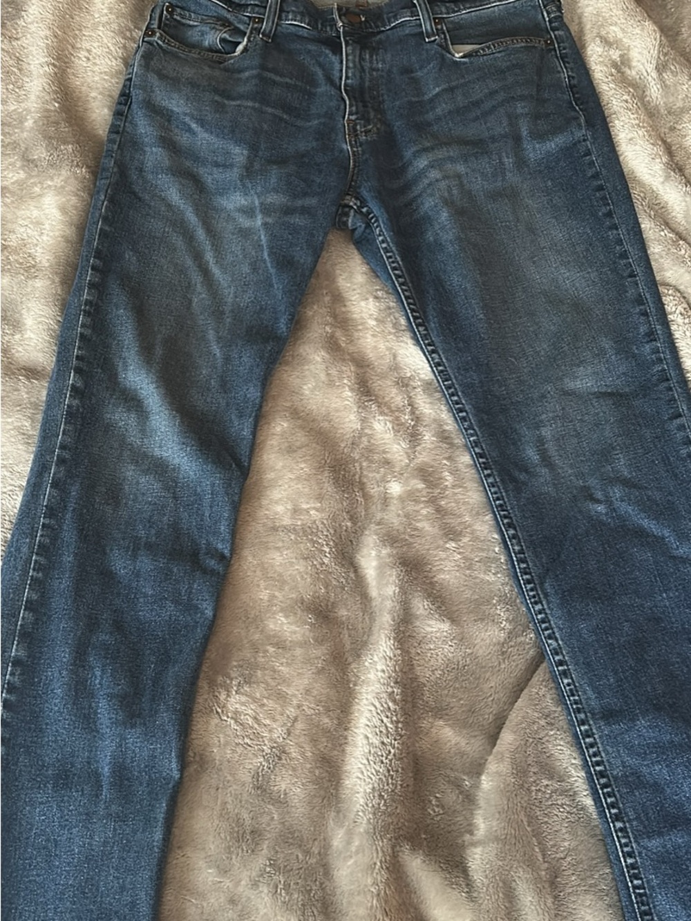 Hollister men’s Skinny Jeans in Dark Blue Wash